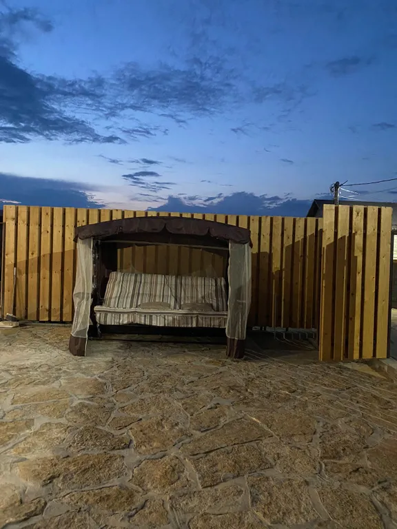 Уютный двухэтажный дом с видом на море