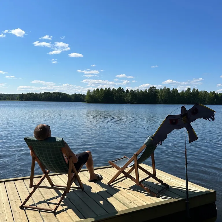 Дом на берегу озера