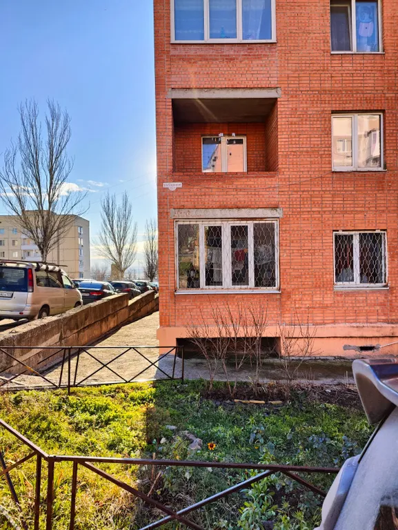 Уютная 2-комнатная квартира в спальном районе, рядом с трассой М4