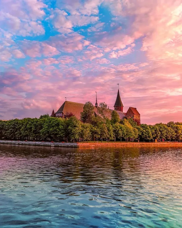 Квартира Квартира Сапфировый вечер с видом на кафедральный собор — Калининград