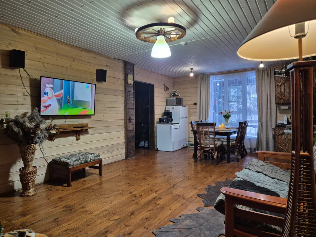 Уютный дом с бильярдом, сауной на берегу Горьковского моря