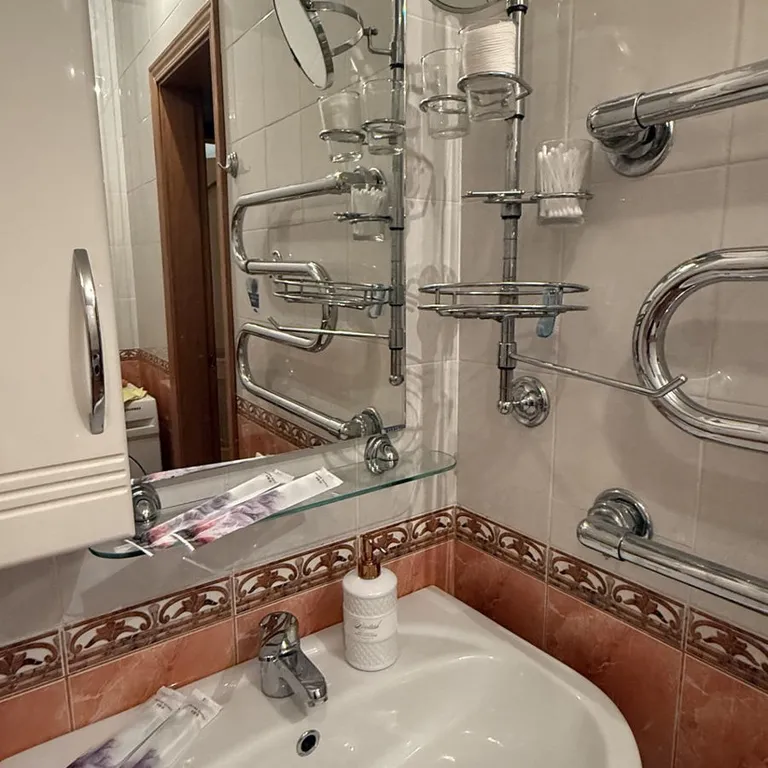 Просторная двухуровневая квартира с джакузи