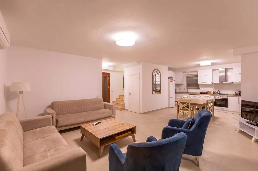 Вилла с видом на море