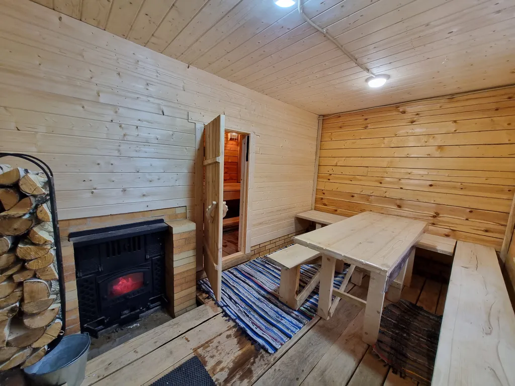 Дом, баня на дровах, Сибирский Чан