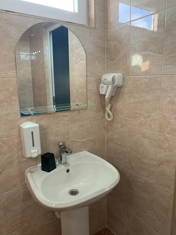 Двухкомнатная с мини-кухней