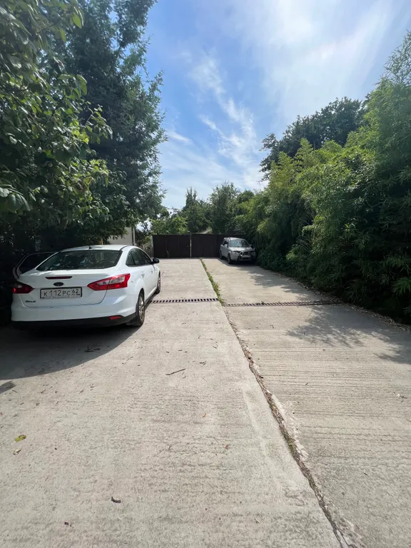 Квартира Квартира Уютная студия с балконом — Сириус