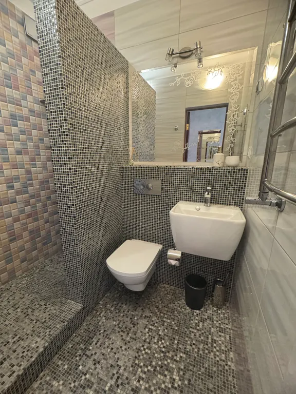 Загородный дом с бассейном