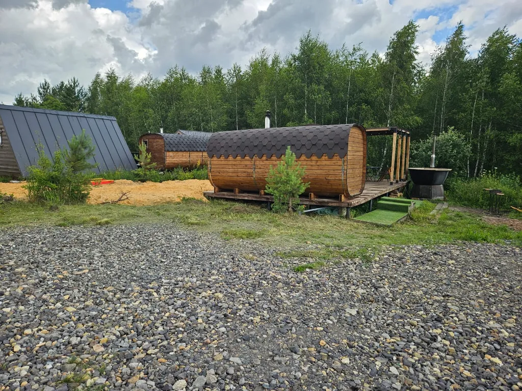 Прямоугольный дом с баней и чаном