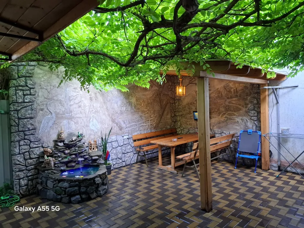 Коттедж Двухкомнатный уютный дом со двором до моря 5 минут пешком — аренда посуточно в Евпатория