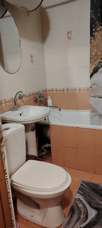 Двухкомнатная квартира с видом на горы и балконом