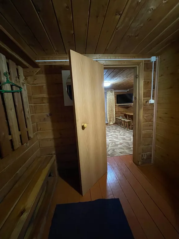 Коттедж в близи озера Ая