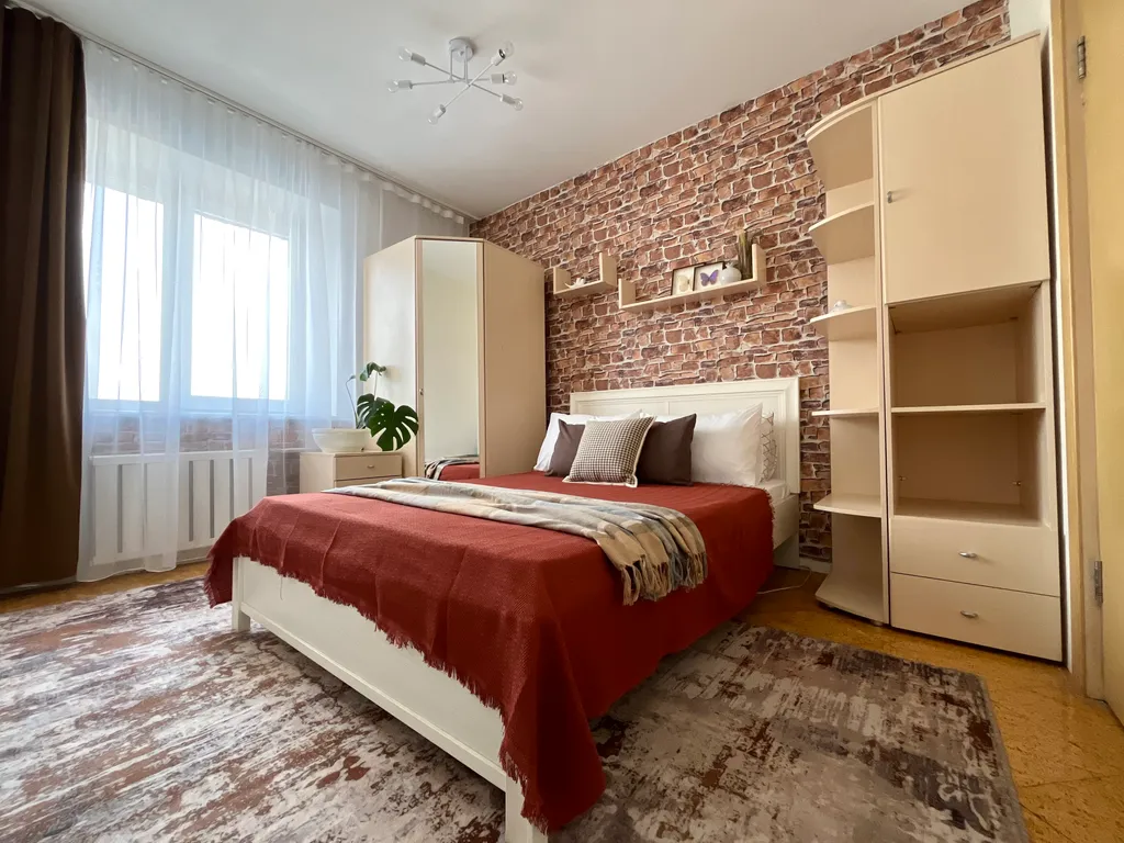 Двухуровневая 3х-комн квартира — аренда посуточно в Красноярск