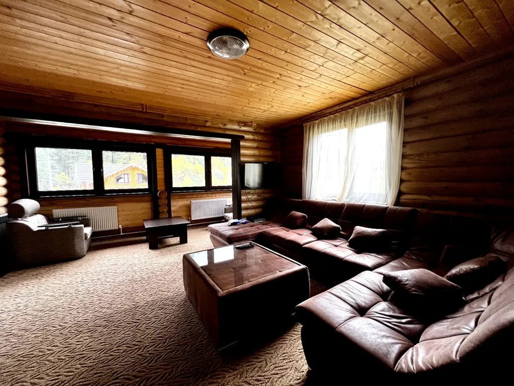 6-комнатный Дом