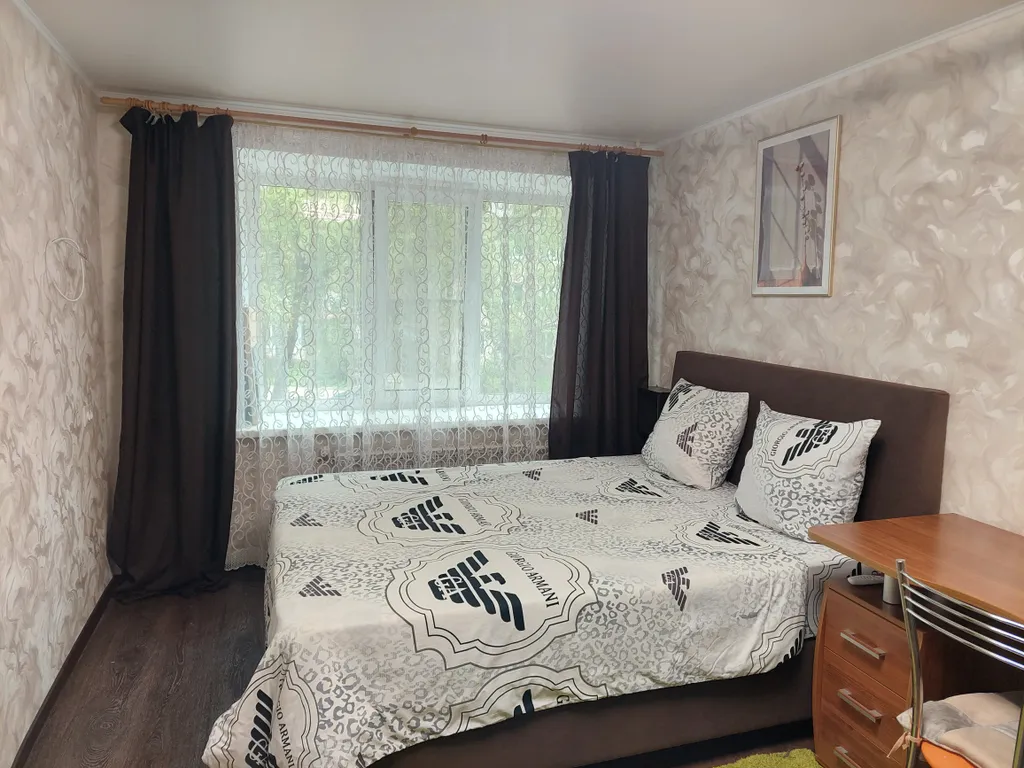 Двушка в центре, у хрустального рынка с новым ремонтом