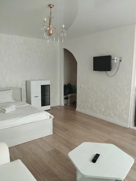 Очень светлая красивая новая квартира в самом центре у площади Победы