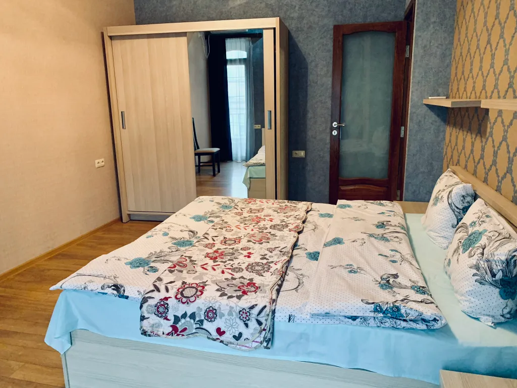 4-комнатная Квартира