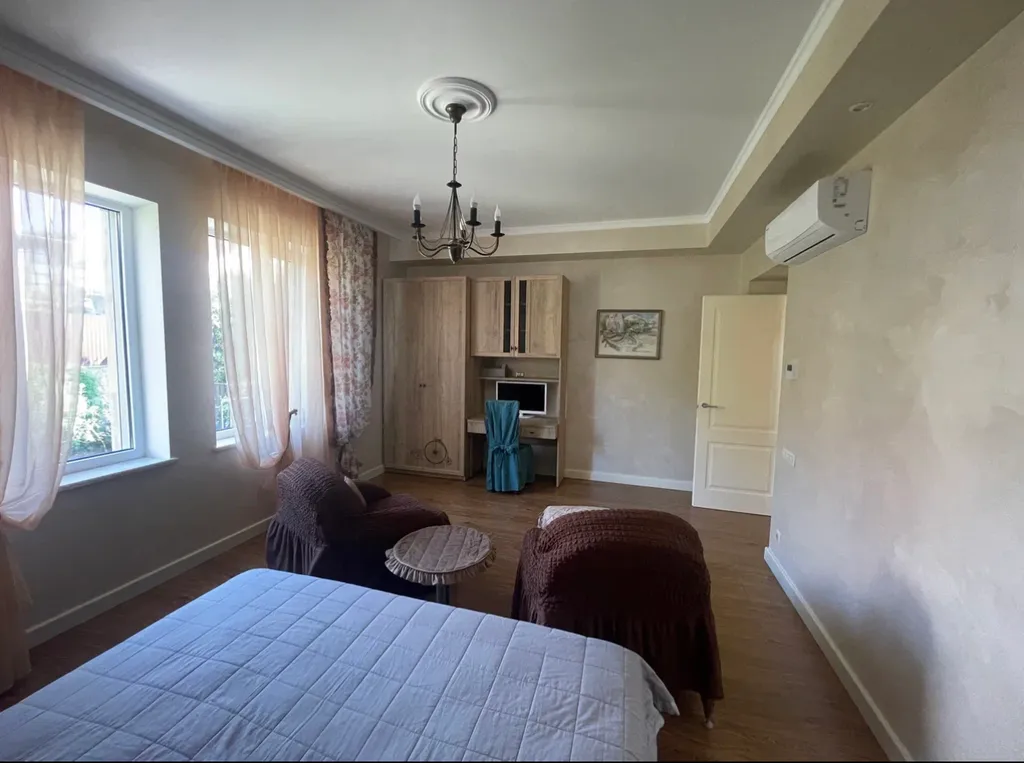 9-комнатный Дом