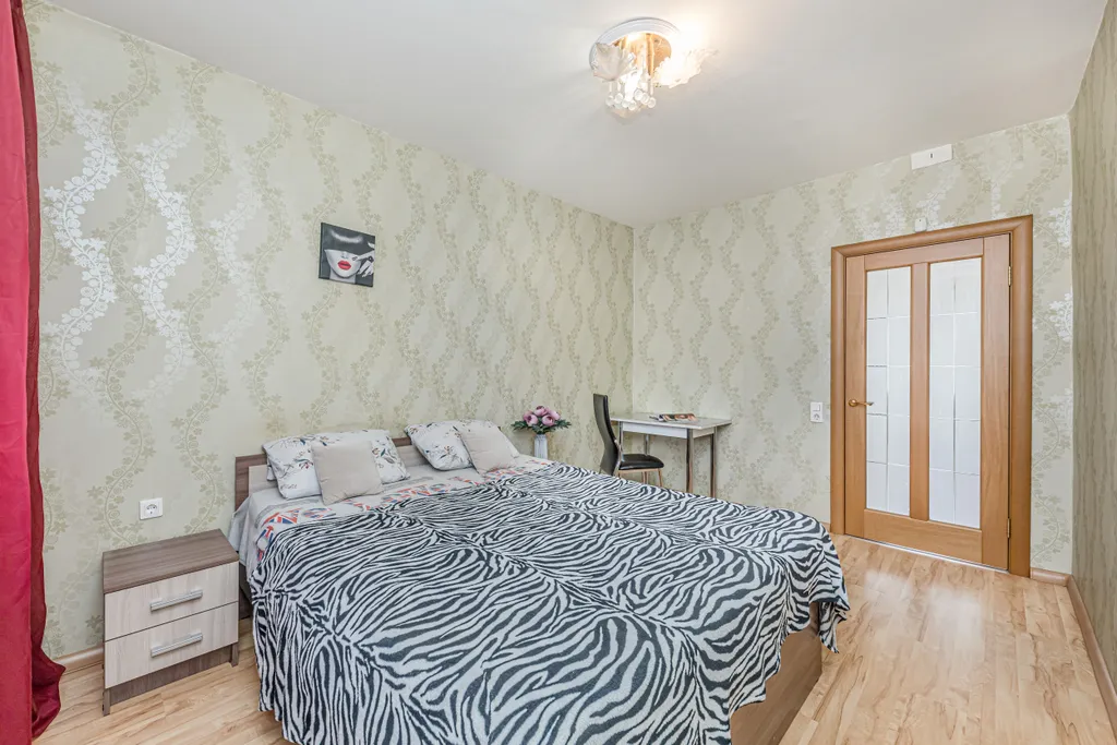 3-комнатная ближе к центру уютная большая квартира