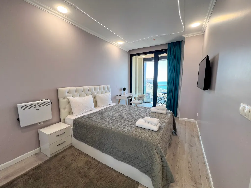 Двухкомнатная квартира на берегу моря, Porta Batumi Tower