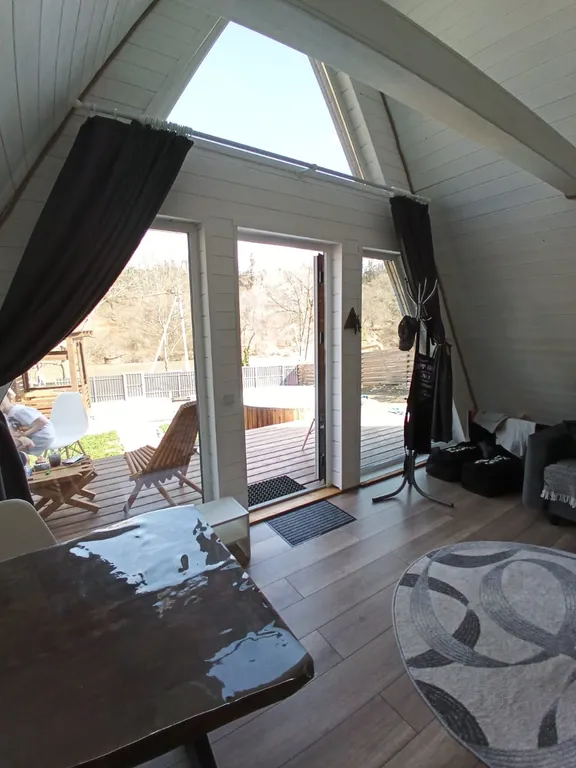 А-фрейм у реки Белой Адыгея