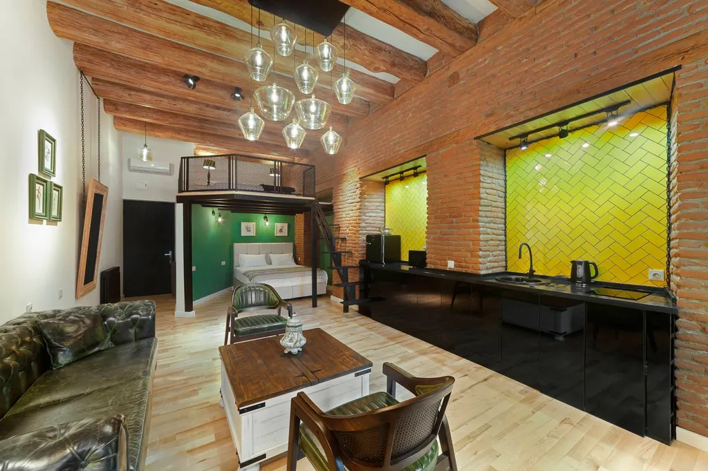 Комфорт и экзотика - квартира рядом проспект Руставели — аренда посуточно в Тбилиси