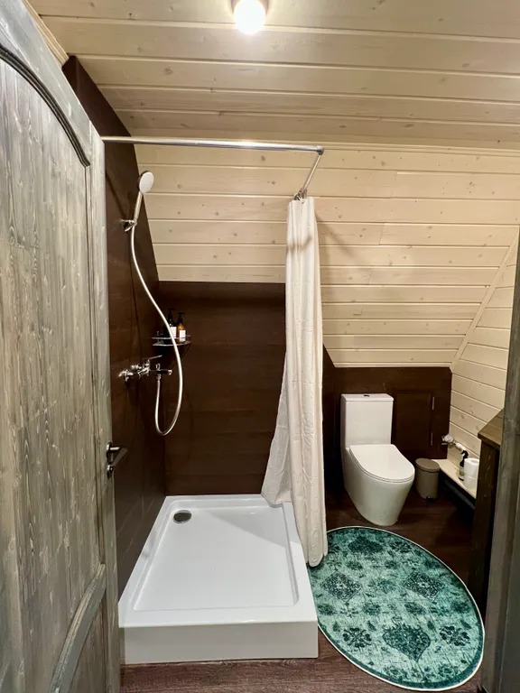 Треугольный домик Авро с баней и чаном в Чкалов Дача