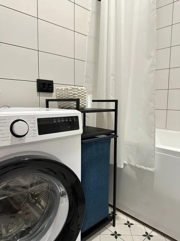 Светлая студия с панорамой центра