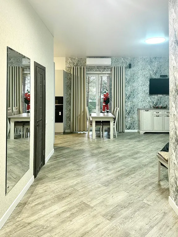 Уютный дом в лесу на 3 семьи