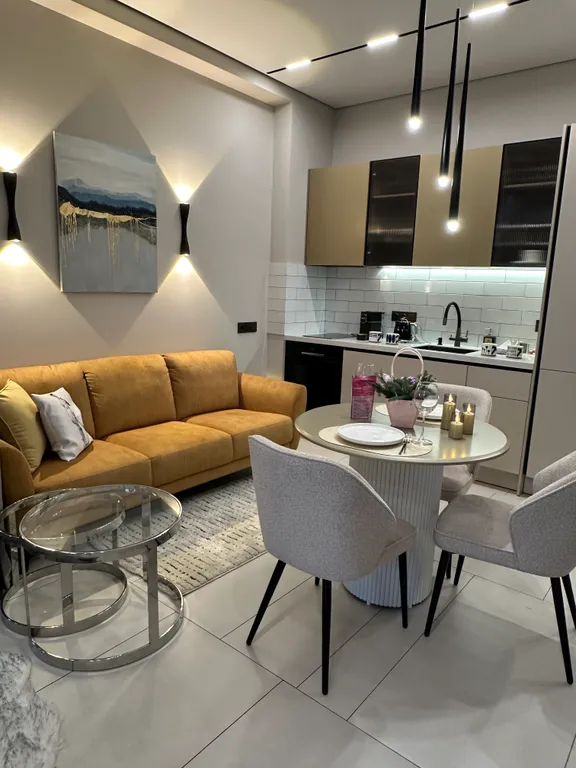 В самом центре с видом на море и горы