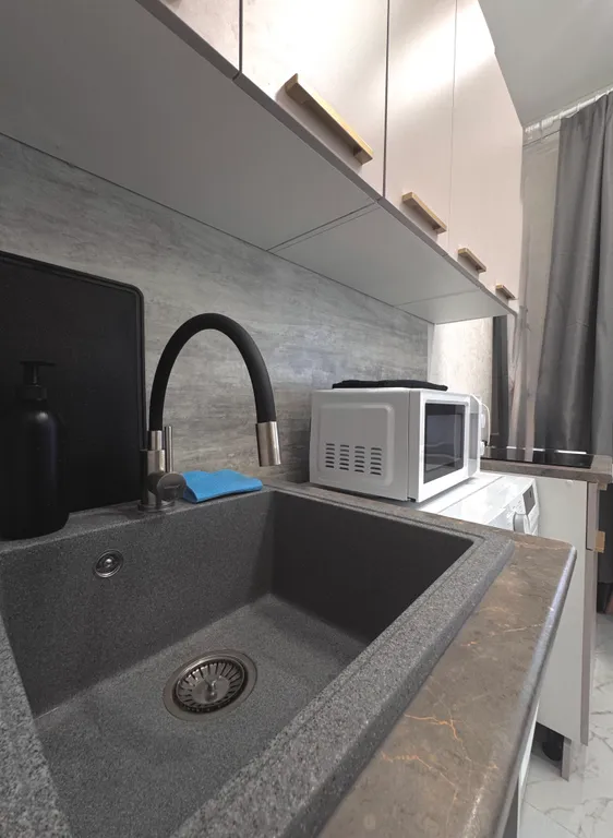 Новая квартира около метро Бурнаковская