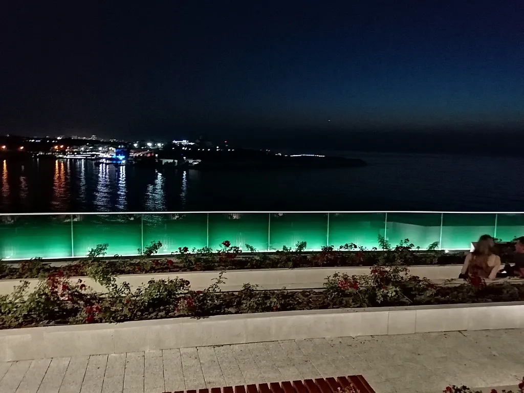 Квартира Уютная квартира с видом на море и Херсонес недалеко от центра — Севастополь