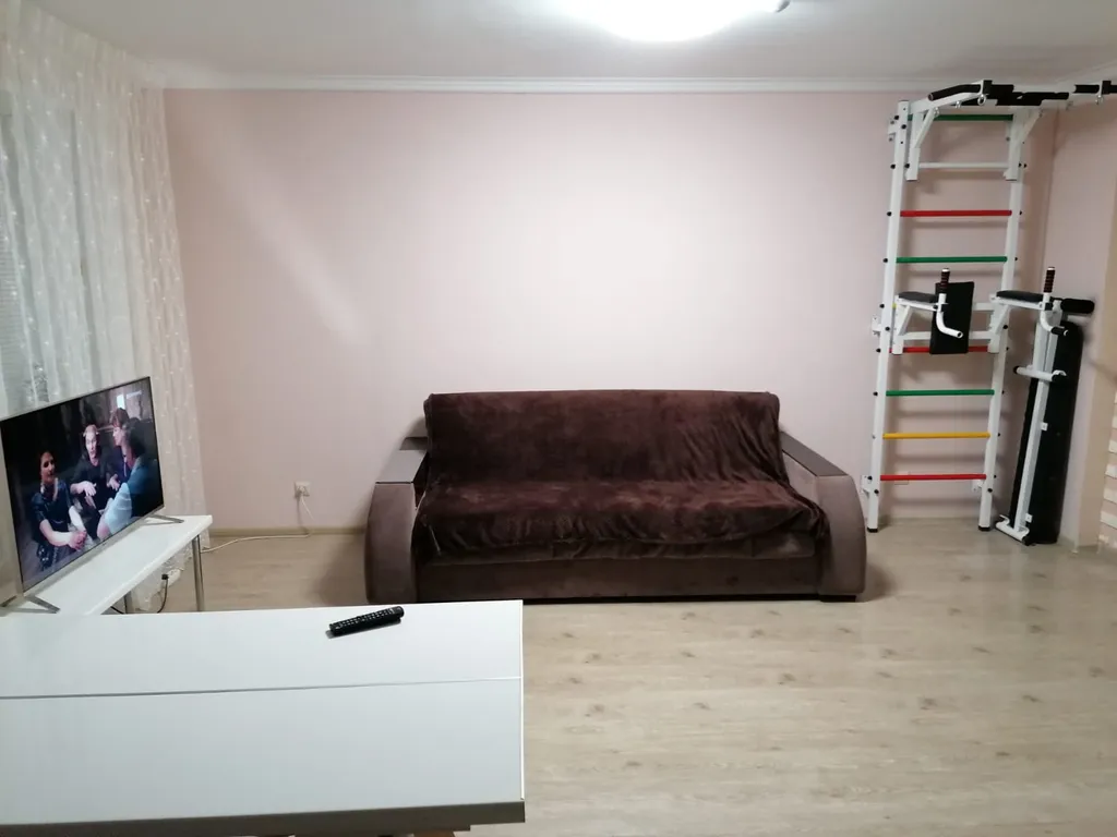 Просторные апартаменты: кухня-студия 30кв и 2 спальни