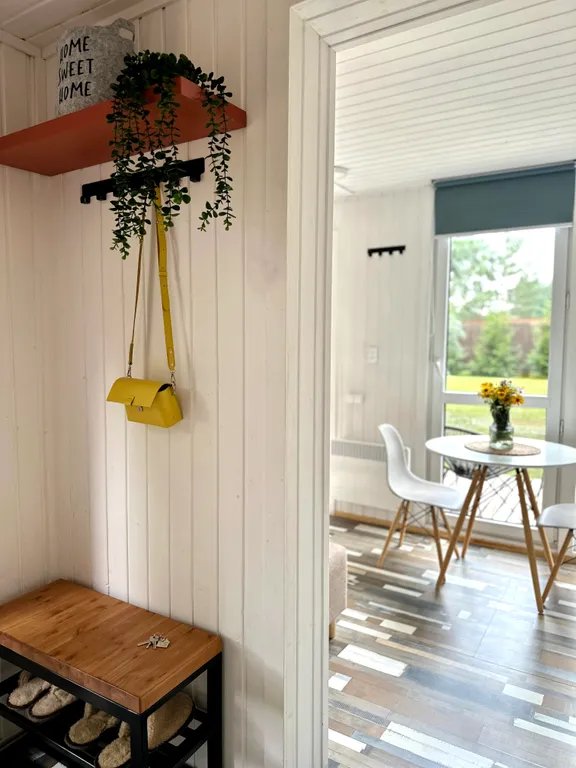 Домик в сосновом лесу