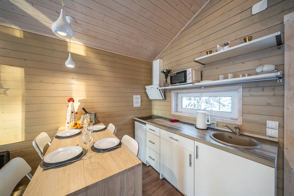 Дом с видом на озеро