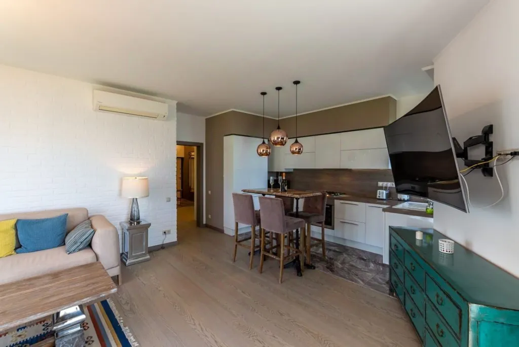 2-комнатная квартира с террасой и красивым видом