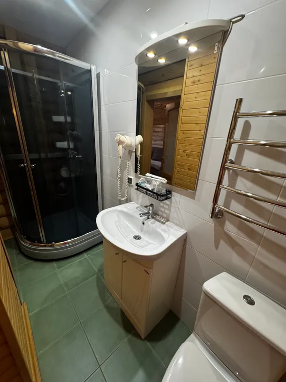 Уютный номер с видом на горы