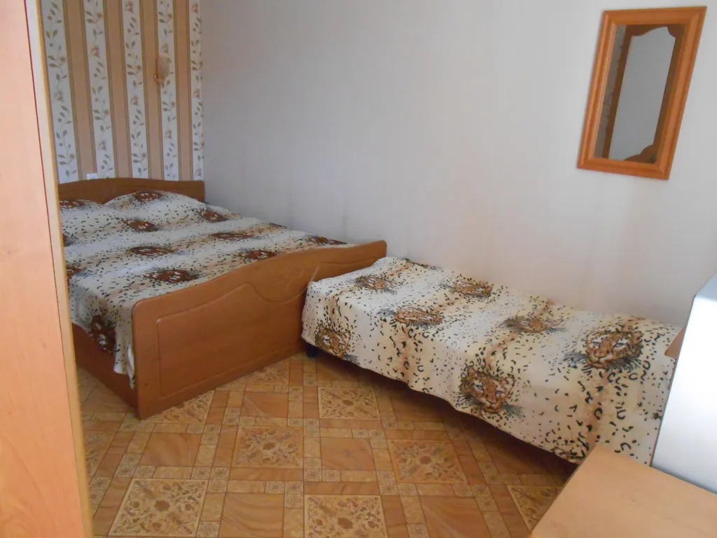 Квартира Квартира Семейный номер с кухней в доме с бассейном — Судак