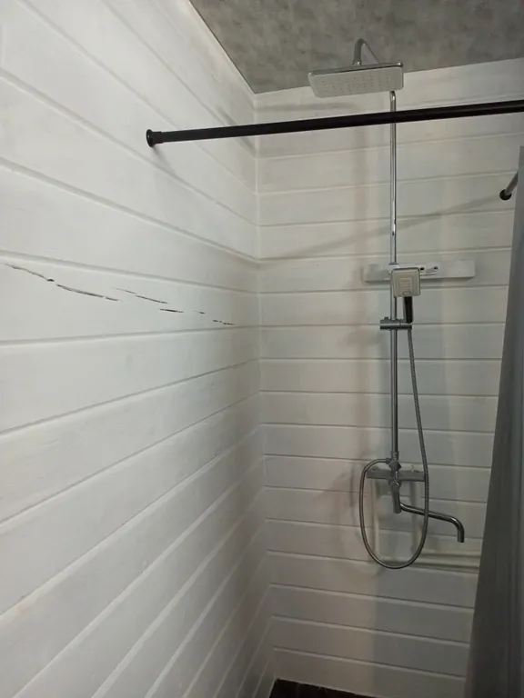 Коттедж Кедровый дом в лесу с панорамным окном и красивым видом на горы — Шерегеш