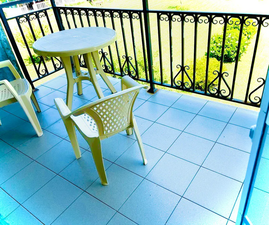 Квартира Квартира Гостевой дом "Витторио" с панорамным видом на горы — Гагра