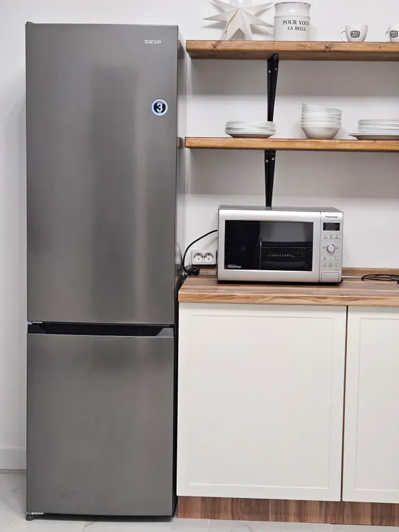 Просторная комната для большой компании