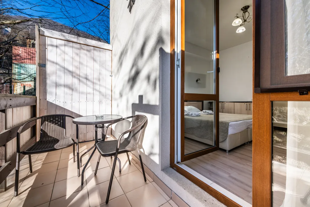 Бюджетная студия в лесу, 27 м², 3 этаж