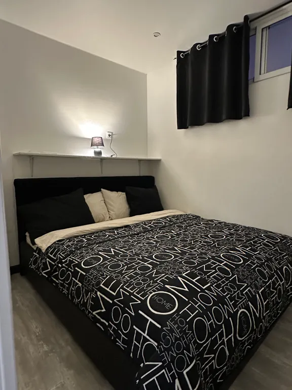 Уютная квартира в 10 минутах ходьбы от центра города — аренда посуточно в Звенигород