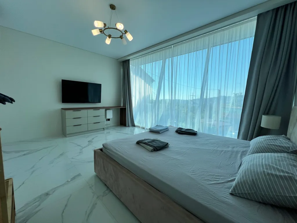 Дом с бассейном и сауной