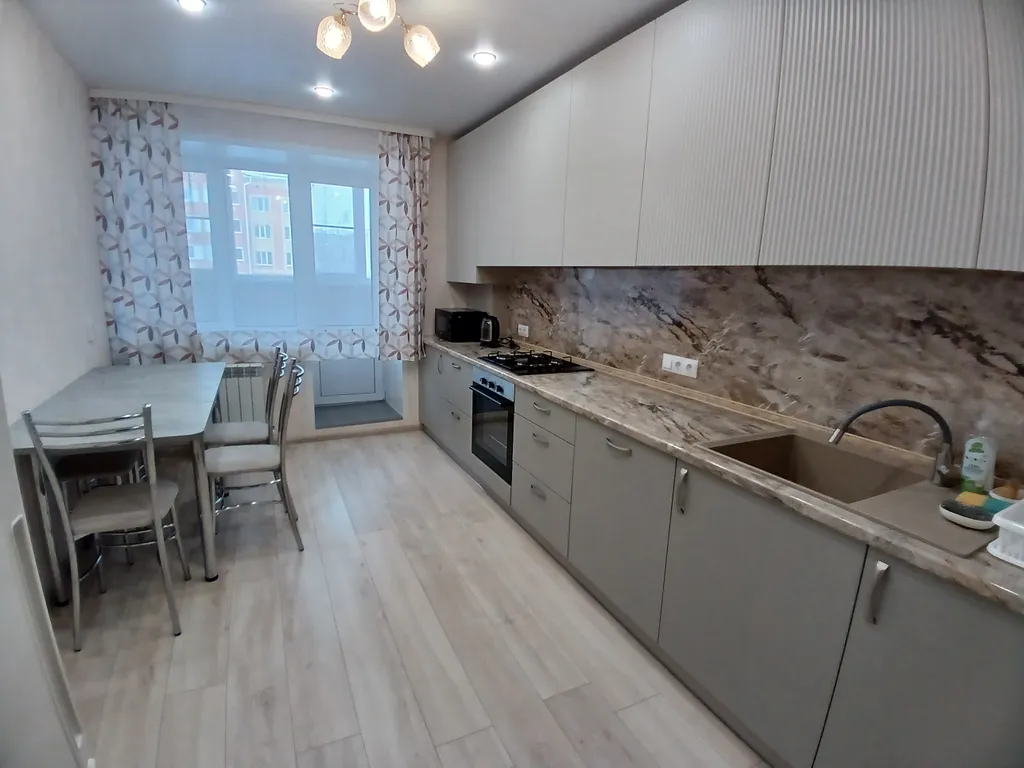 2х комнатная новая уютная квартира, малоэтажная застройка