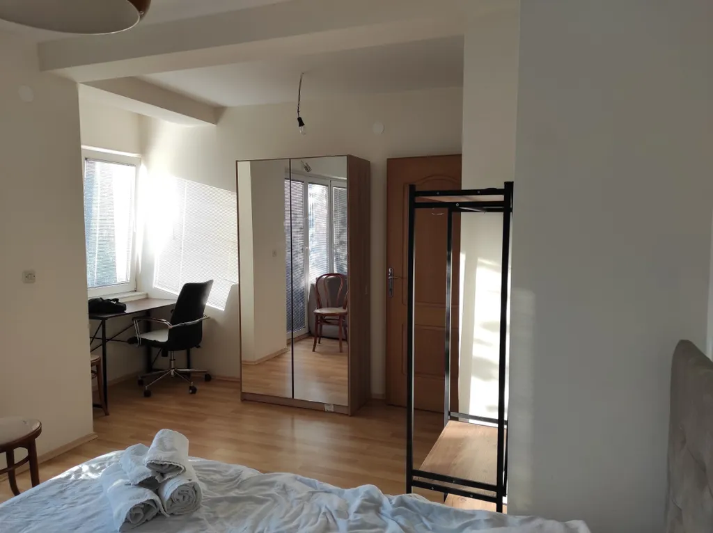 Уютная комната Master Bedroom