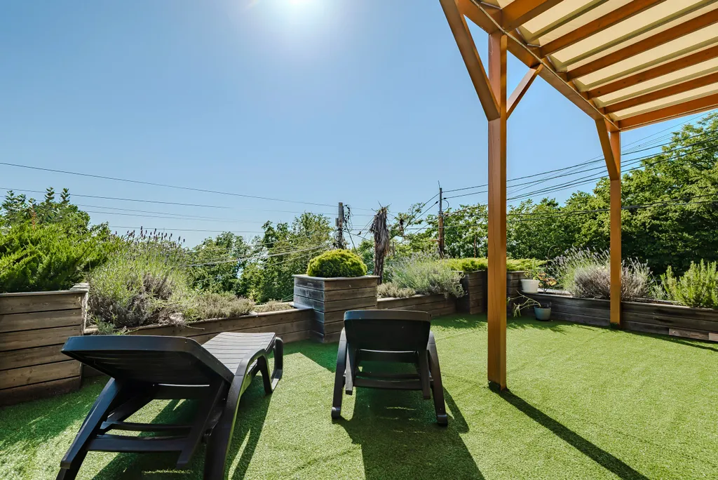 Дом в Хосте с видом на море