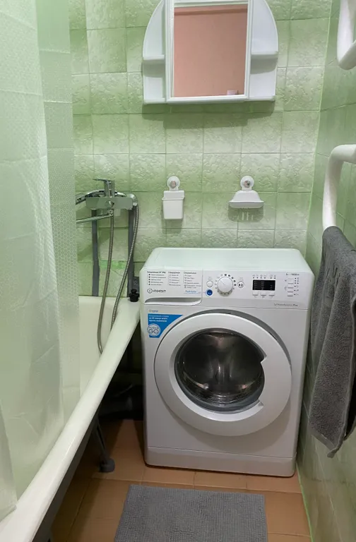 Квартира Уютная светлая двухкомнатная квартира — Омск