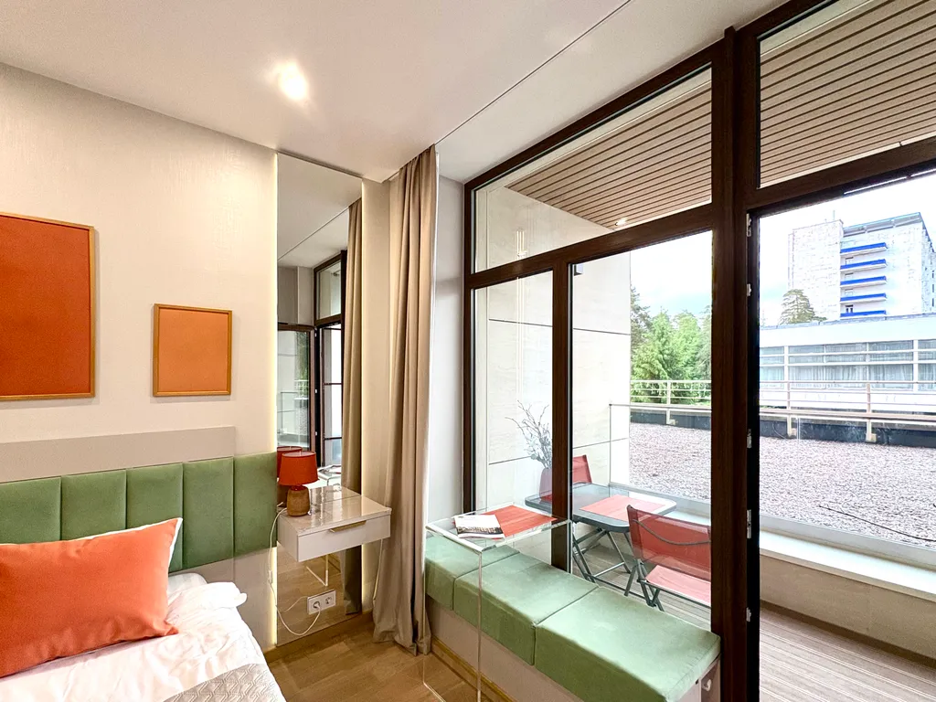 Апартамент с кухней на заливе