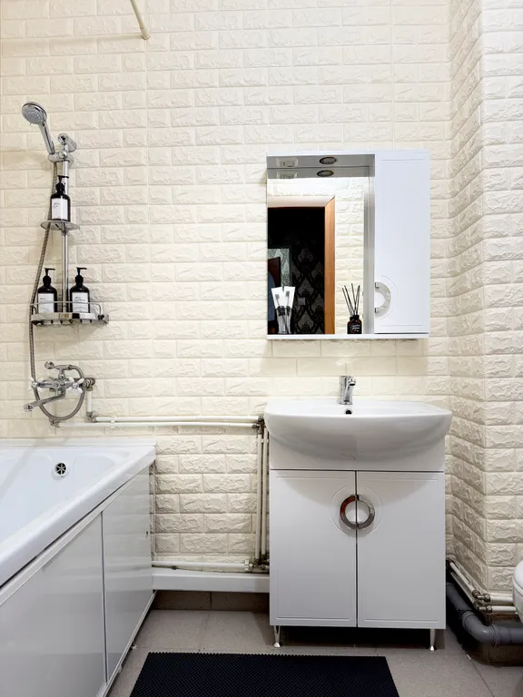 Квартира рядом с СШ Атлант в районе окружной больницы