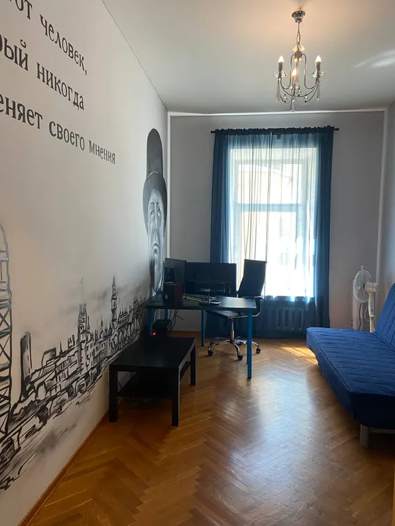 Квартира Четырехкомнатная квартира на бульваре в центре — Санкт-Петербург